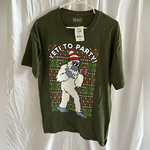 Brand New Yeti Mad Vintage Mens Large Shirt Christmas Theme